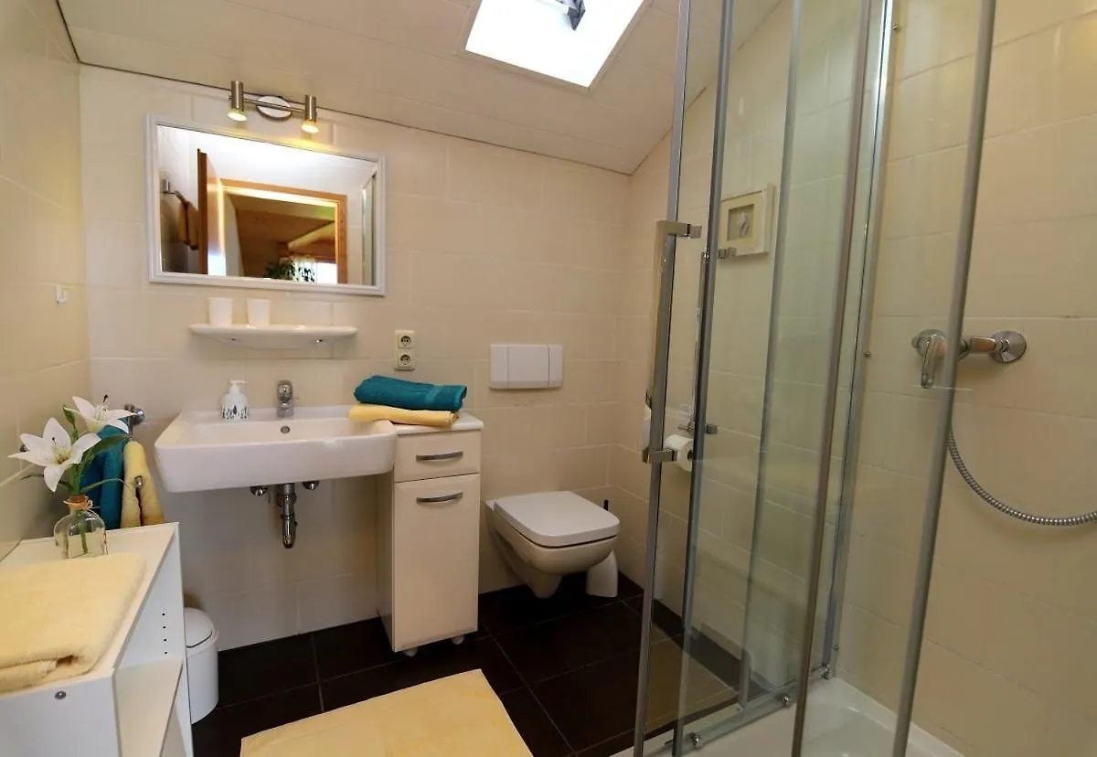 Apartment Gaestehaus Cafe Habersetzer Schwaigen